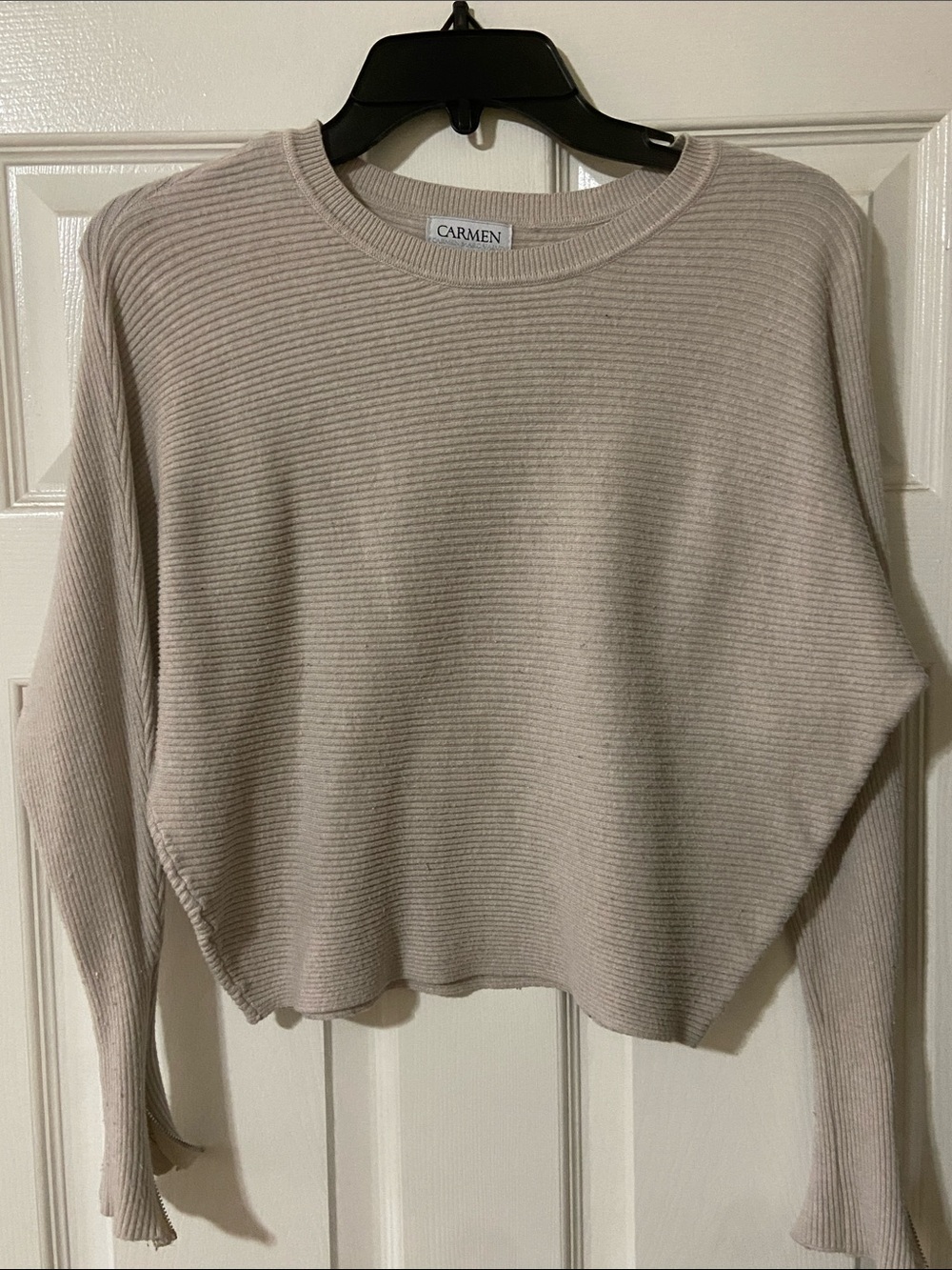 Carmen Marc Valvo Light Cream Ribbed Crewneck Sweater